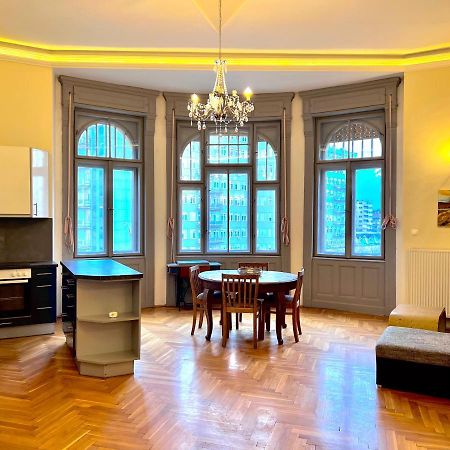 F14 Guest House By Small Home Budapest Esterno foto