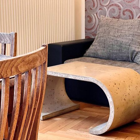 F14 Guest House By Small Home Budapest Esterno foto