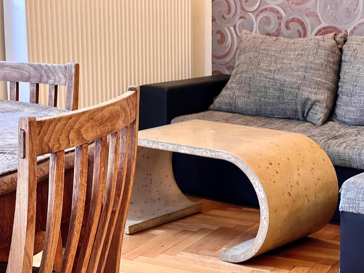 F14 Guest House By Small Home Budapest Esterno foto