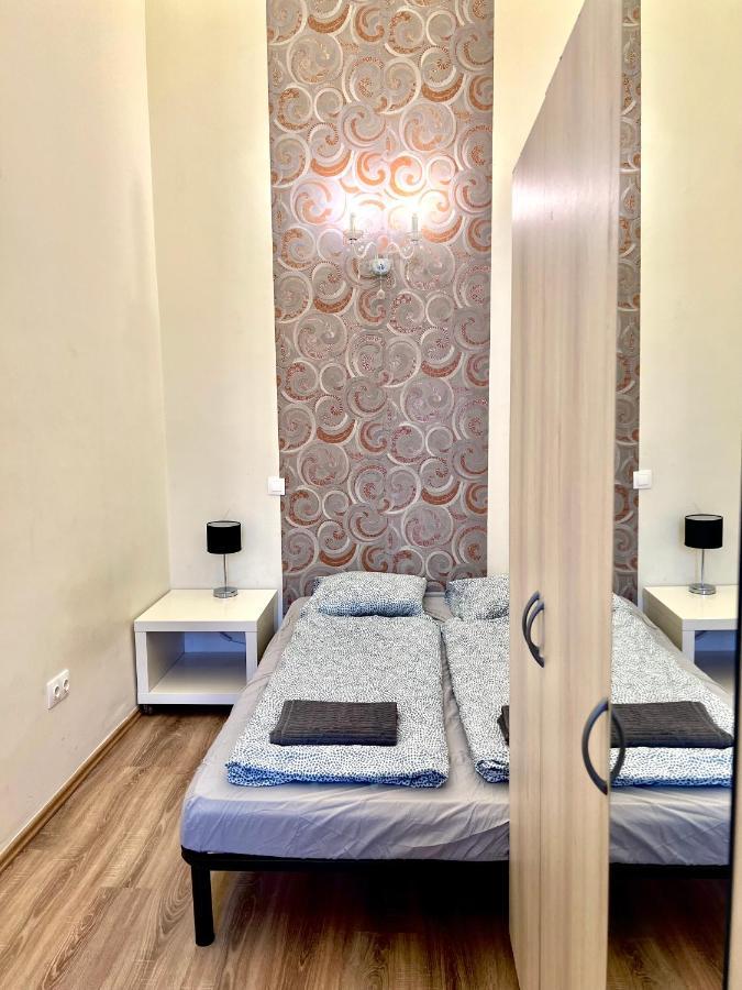F14 Guest House By Small Home Budapest Esterno foto